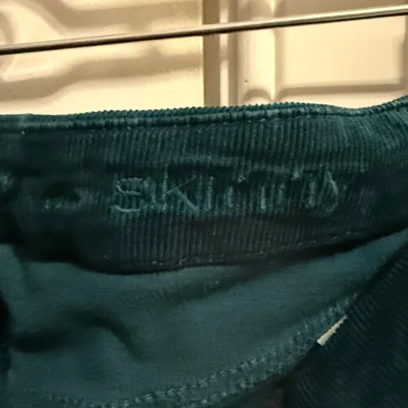 7 For All Mankind Teal Skinny Corduroys - Picture 7 of 8